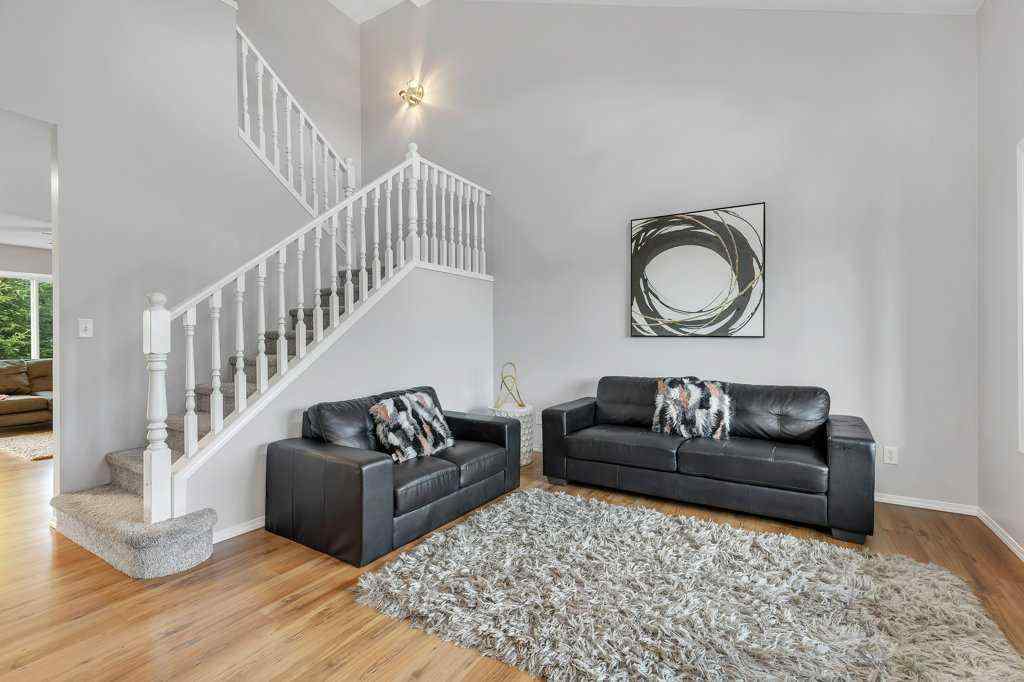 MLS® A2239177 - 720 Luxstone Square SW in Luxstone Airdrie, Residential