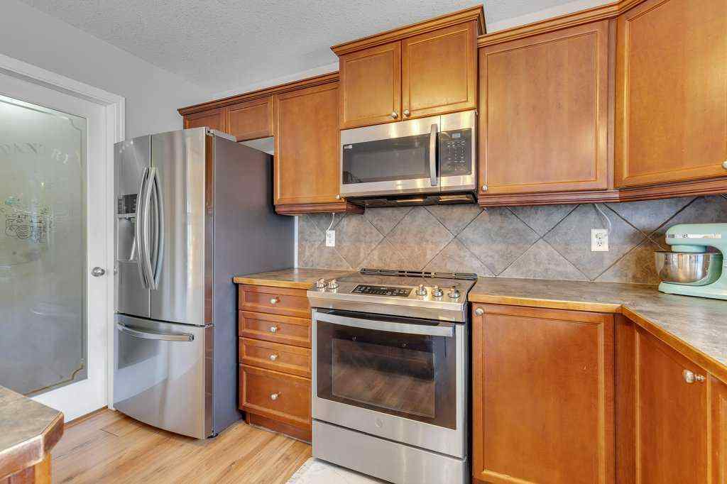 MLS® A2239177 - 720 Luxstone Square SW in Luxstone Airdrie, Residential