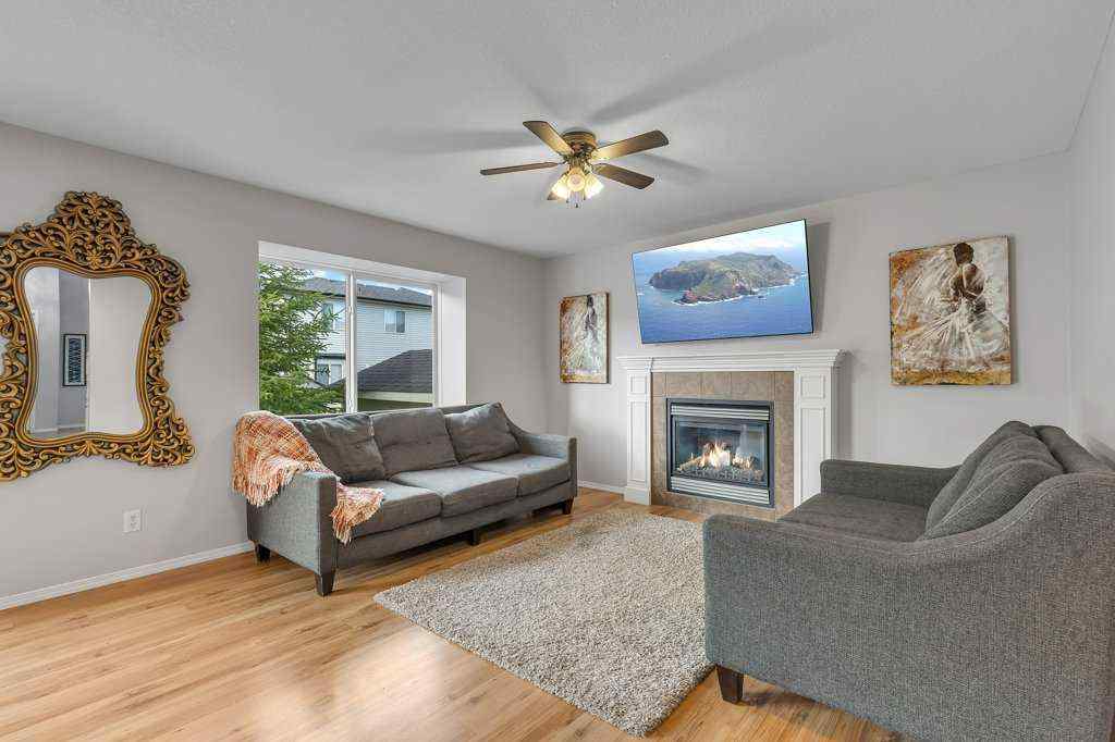 MLS® A2239177 - 720 Luxstone Square SW in Luxstone Airdrie, Residential