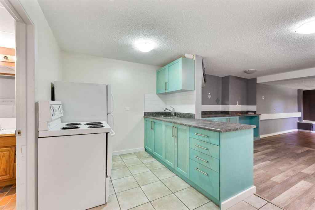 MLS® A2239197 - 4908 23 Avenue NW in Montgomery Calgary, Residential