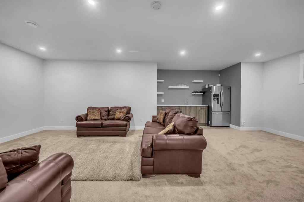 MLS® A2239198 - 198 KINNIBURGH Crescent  in Kinniburgh North Chestermere, Residential