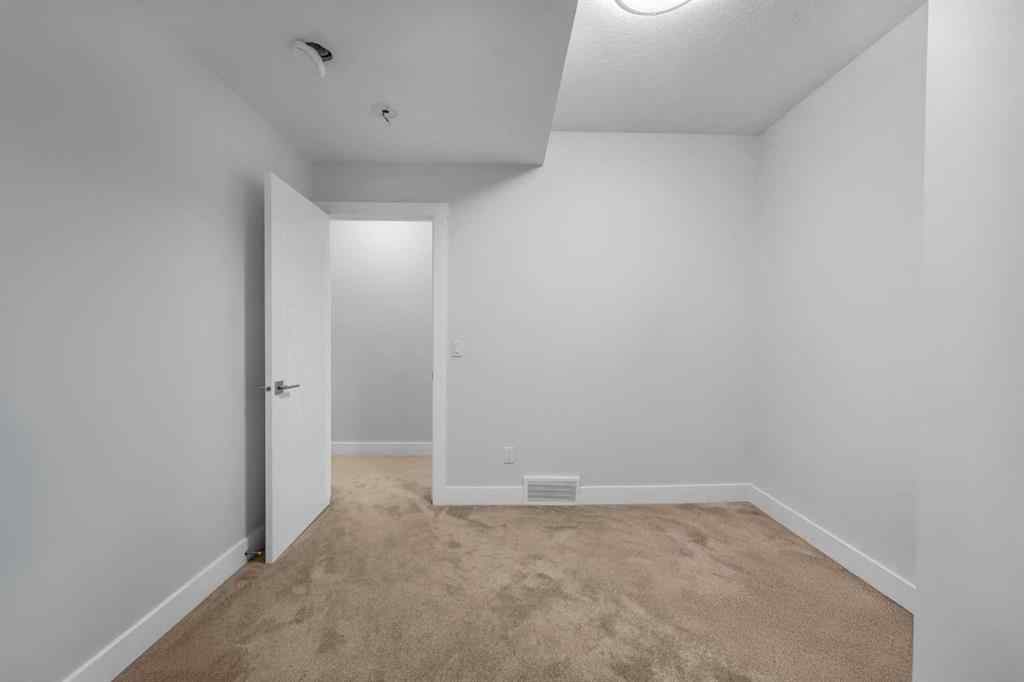 MLS® A2239198 - 198 KINNIBURGH Crescent  in Kinniburgh North Chestermere, Residential
