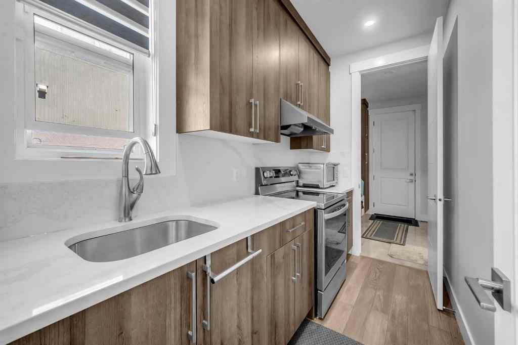 MLS® A2239198 - 198 KINNIBURGH Crescent  in Kinniburgh North Chestermere, Residential