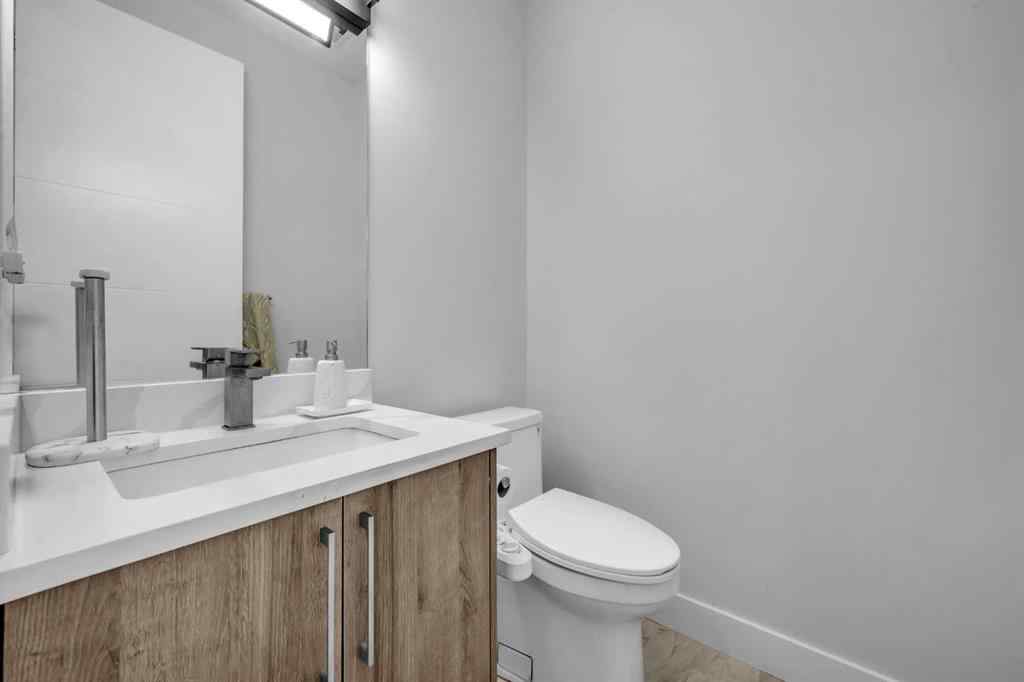 MLS® A2239198 - 198 KINNIBURGH Crescent  in Kinniburgh North Chestermere, Residential