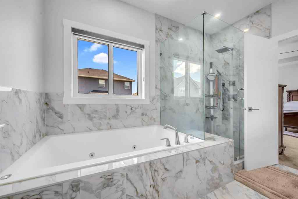 MLS® A2239198 - 198 KINNIBURGH Crescent  in Kinniburgh North Chestermere, Residential