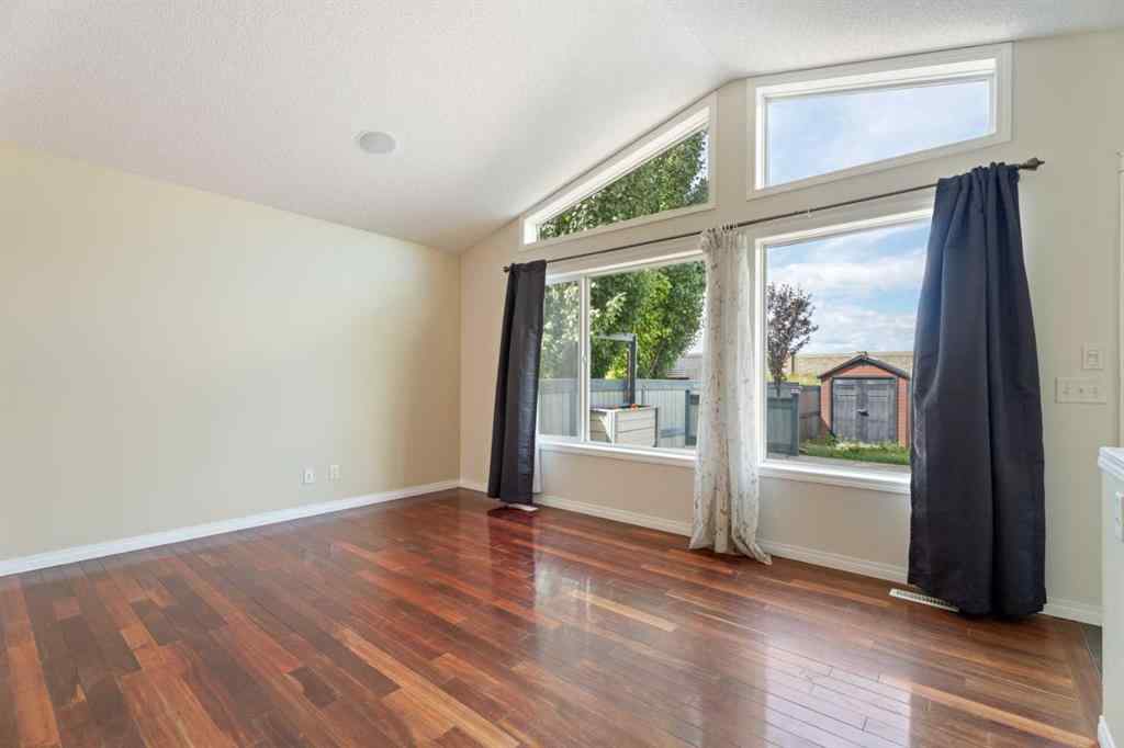 MLS® A2239203 - 203 Auburn Bay Heights SE in Auburn Bay Calgary, Residential