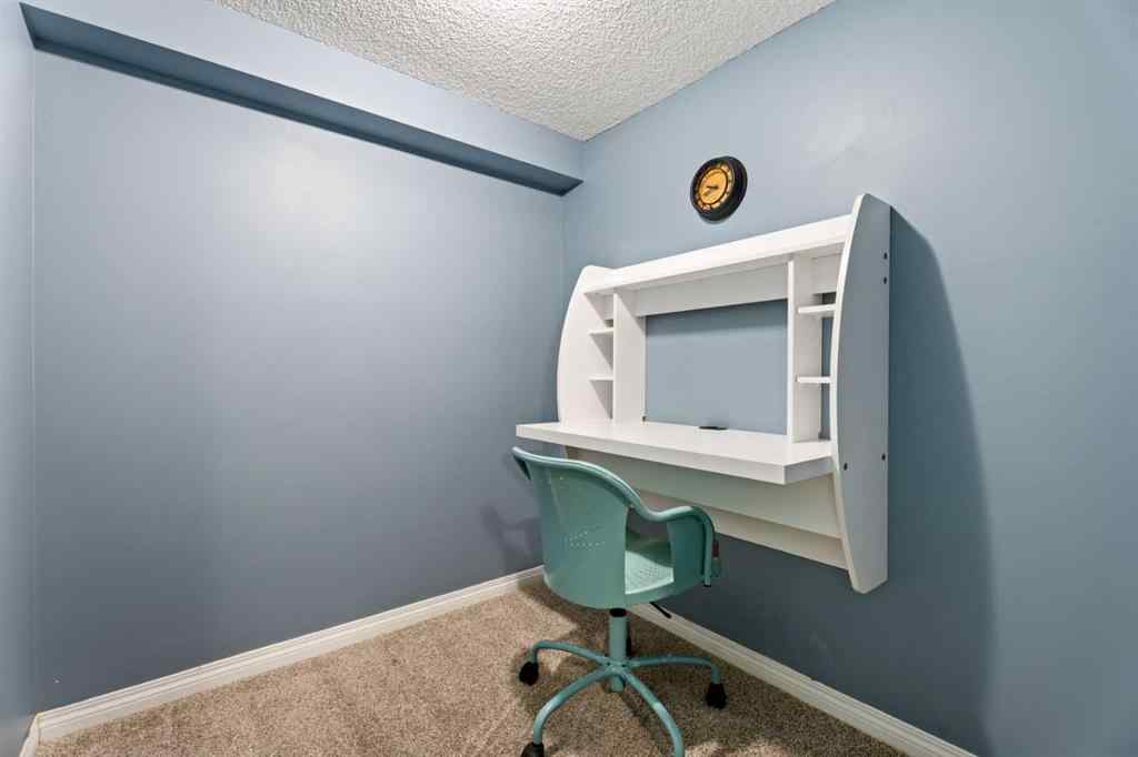 MLS® A2239203 - 203 Auburn Bay Heights SE in Auburn Bay Calgary, Residential