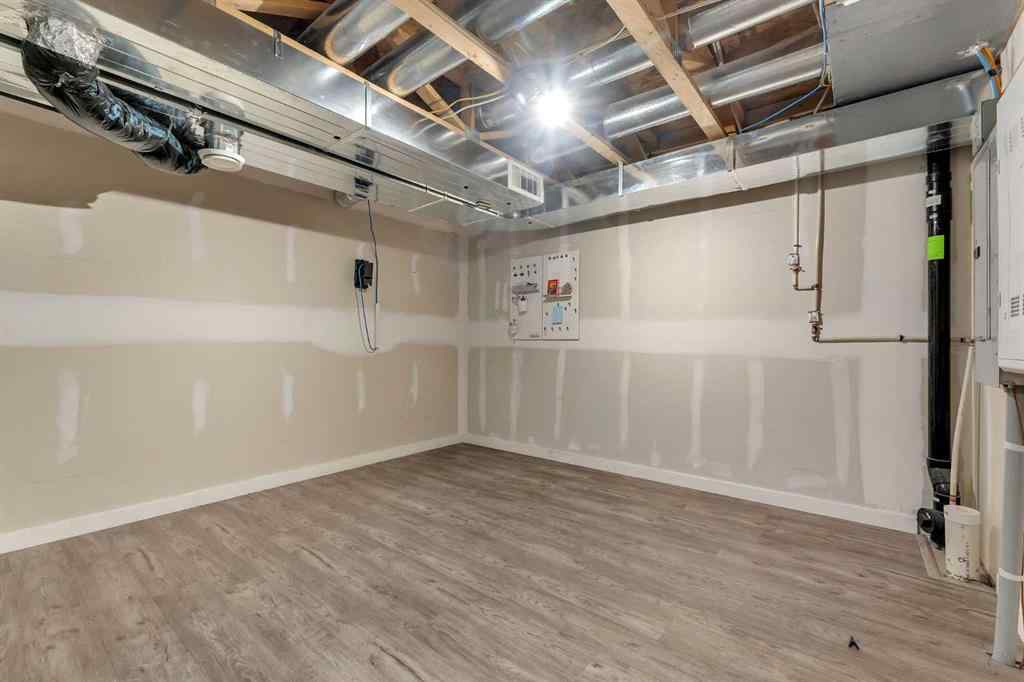 MLS® A2239207 - 131 Evanscrest Gardens NW in Evanston Calgary, Residential