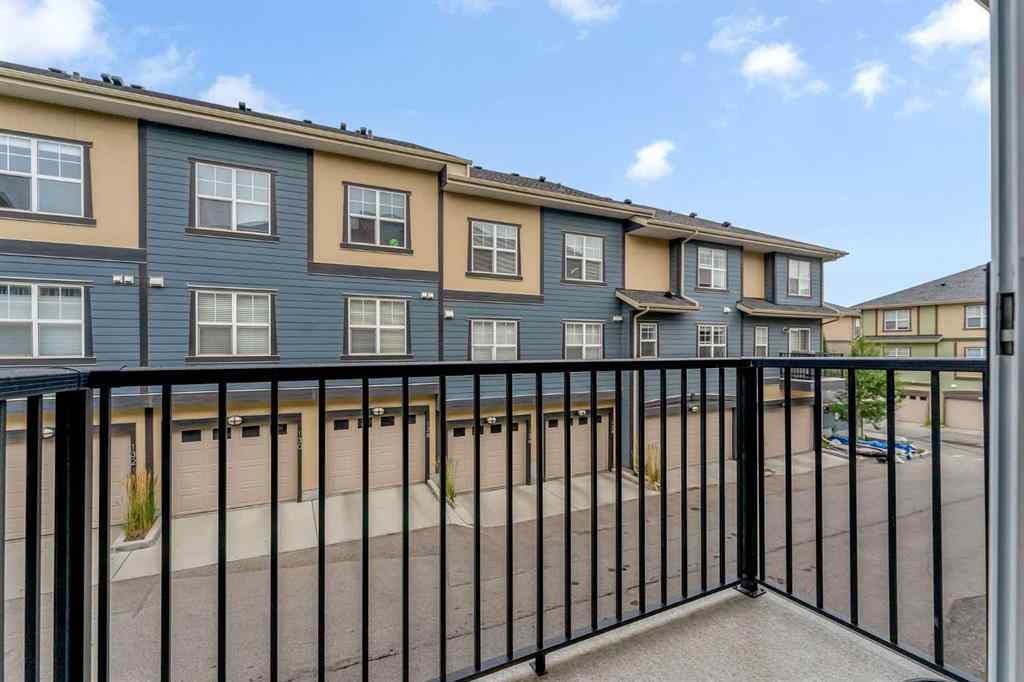 MLS® A2239207 - 131 Evanscrest Gardens NW in Evanston Calgary, Residential