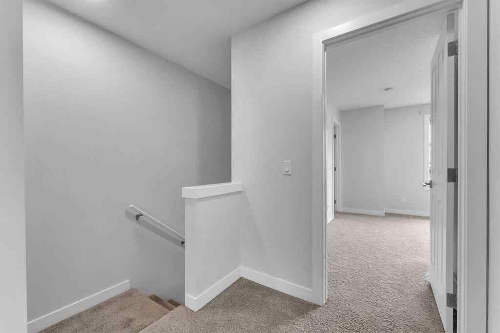 MLS® A2239207 - 131 Evanscrest Gardens NW in Evanston Calgary, Residential