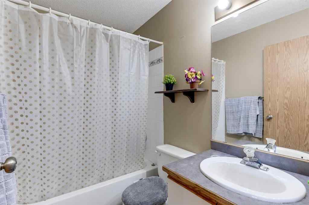 MLS® A2239208 - 91 Martin Crossing Close NE in Martindale Calgary, Residential