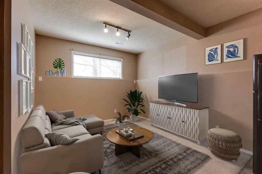 MLS® A2239208 - 91 Martin Crossing Close NE in Martindale Calgary, Residential
