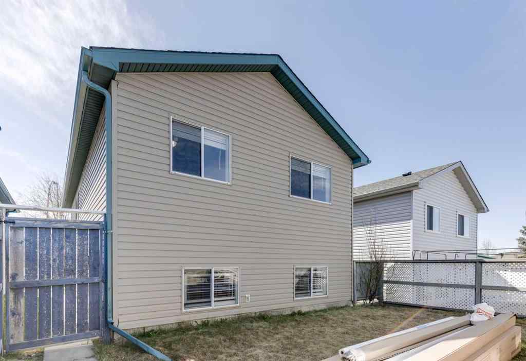 MLS® A2239208 - 91 Martin Crossing Close NE in Martindale Calgary, Residential