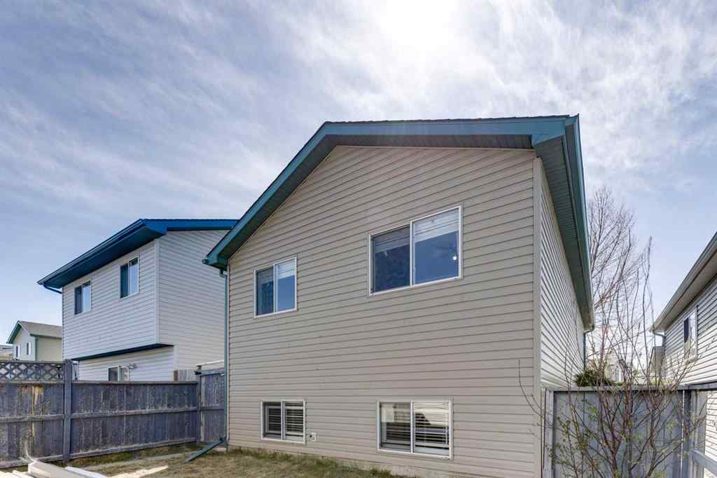 MLS® A2239208 - 91 Martin Crossing Close NE in Martindale Calgary, Residential