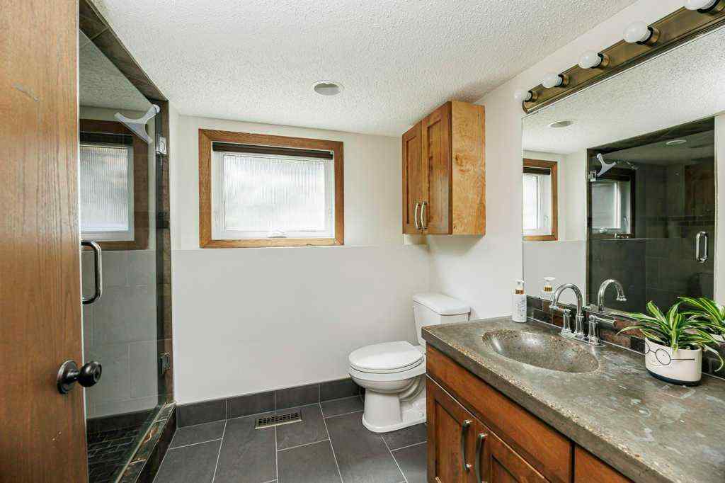MLS® A2239231 - 3528 44A Avenue  in Mountview Red Deer, Residential
