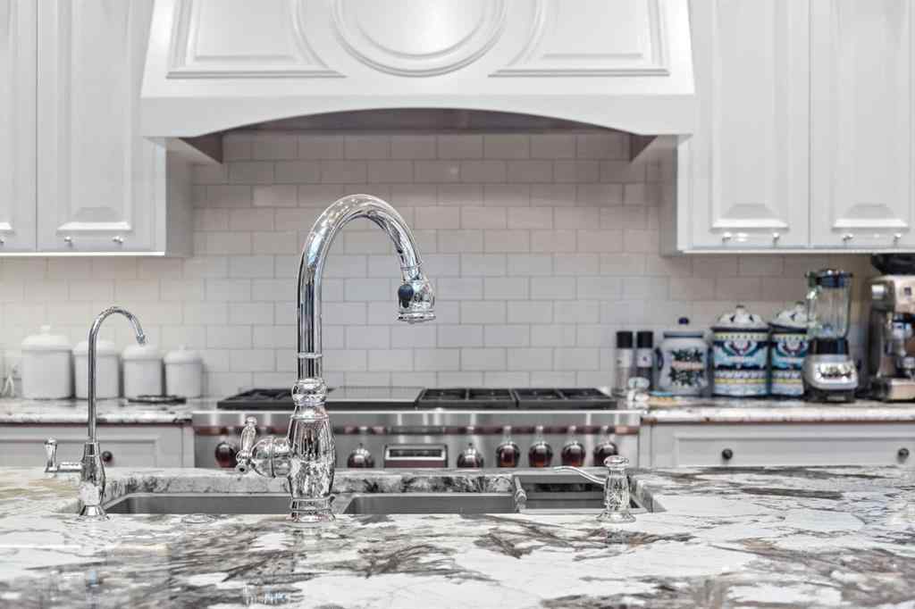 MLS® A2239234 - 1020 Bel-Aire Drive SW in Bel-Aire Calgary, Residential