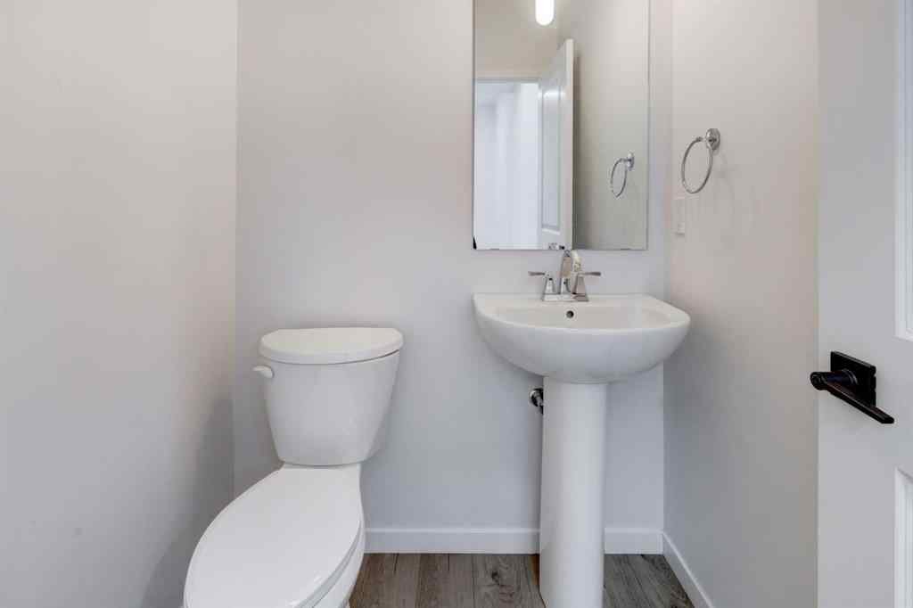 MLS® A2239236 - 1038 Bayview Rise SW in Bayview Airdrie, Residential