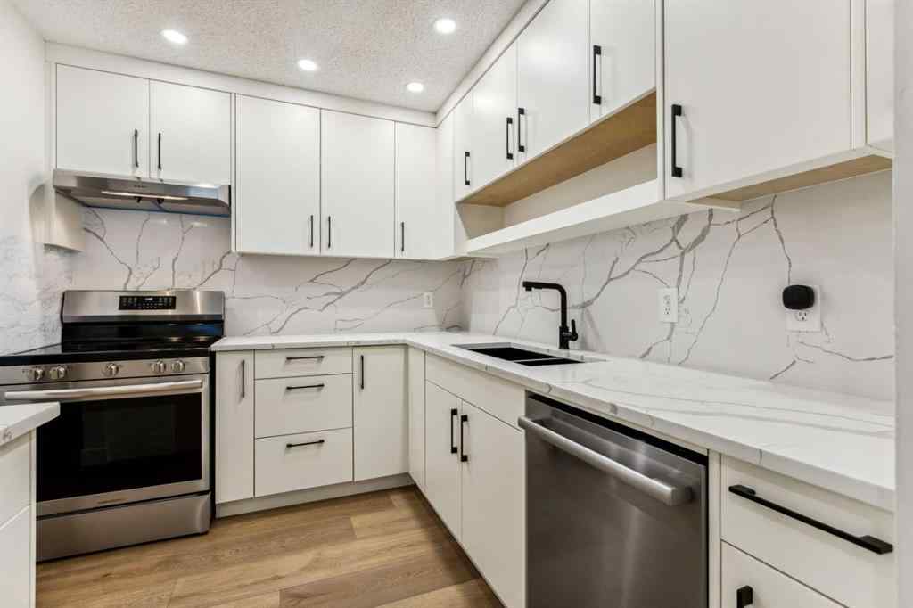 MLS® A2239262 - Unit #1101 2520 Palliser Drive SW in Oakridge Calgary, Residential