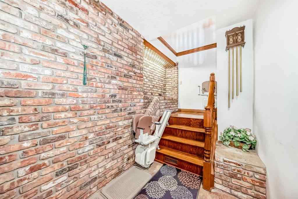 MLS® A2239269 - 5512 Buckboard Road NW in Dalhousie Calgary, Residential