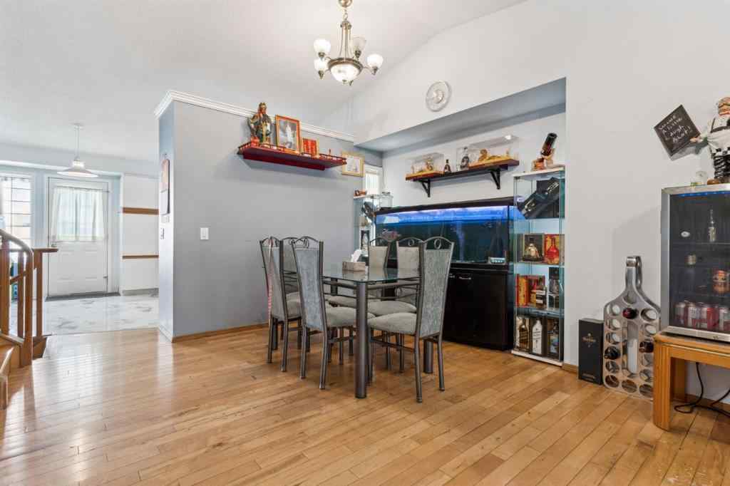 MLS® A2239270 - 894 Applewood Drive SE in Applewood Park Calgary, Residential