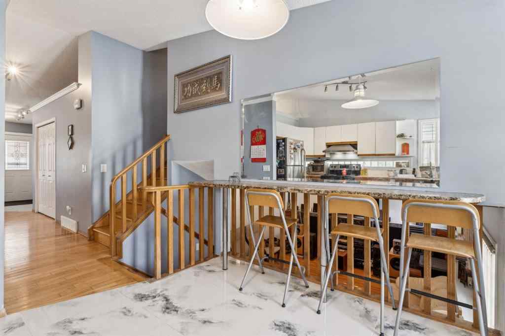 MLS® A2239270 - 894 Applewood Drive SE in Applewood Park Calgary, Residential