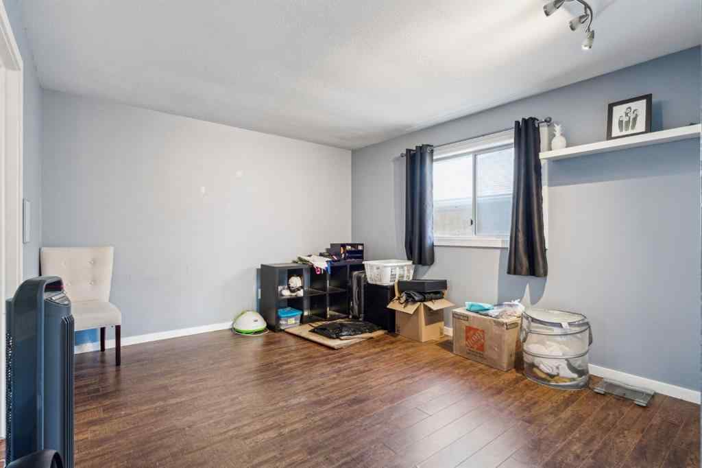 MLS® A2239270 - 894 Applewood Drive SE in Applewood Park Calgary, Residential