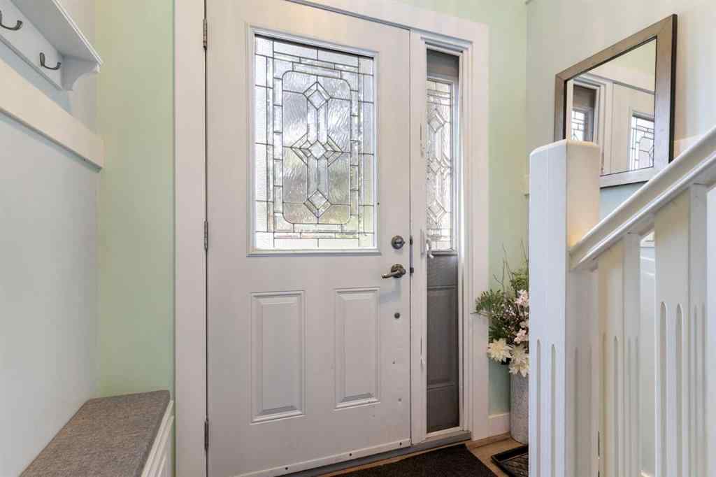 MLS® A2239277 - 60 Dover Meadow Close SE in Dover Calgary, Residential