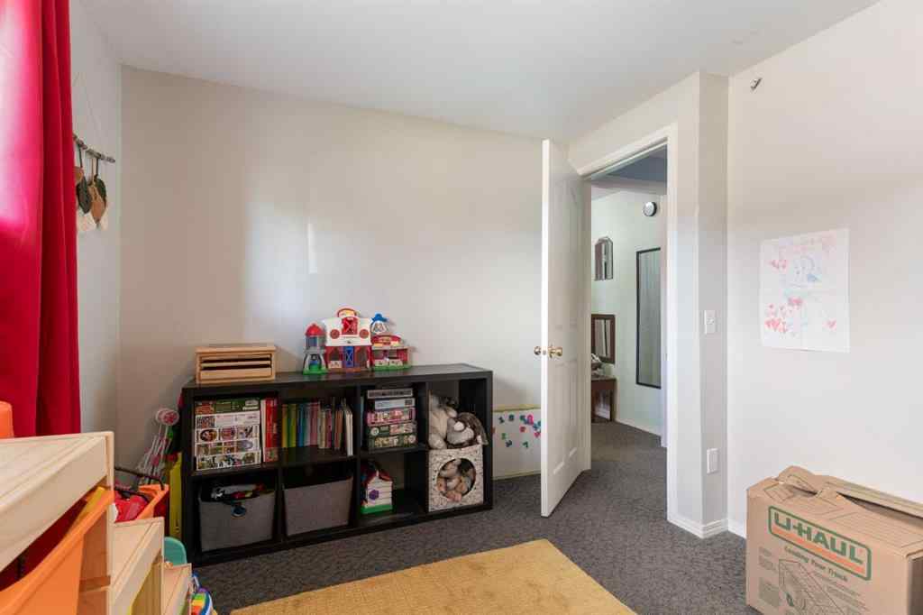 MLS® A2239277 - 60 Dover Meadow Close SE in Dover Calgary, Residential