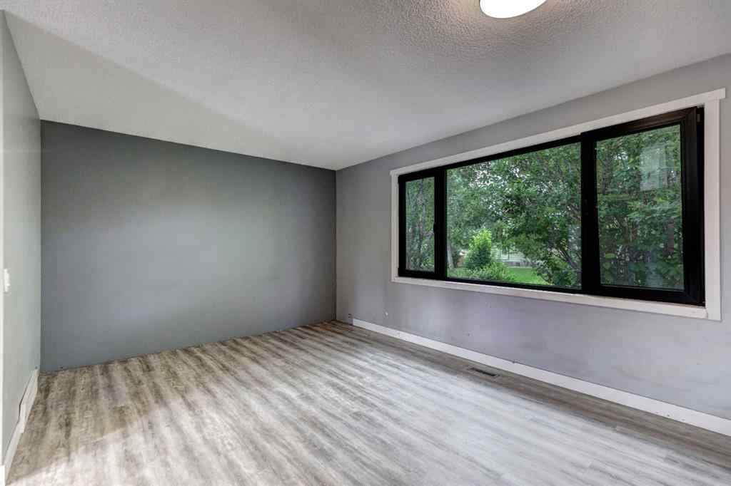MLS® A2239288 - 3228 31A Avenue SE in Dover Calgary, Residential