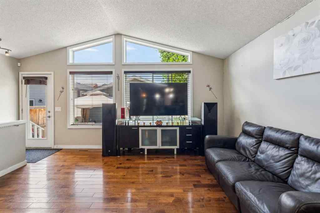 MLS® A2239289 - 22 Auburn Bay View SE in Auburn Bay Calgary, Residential