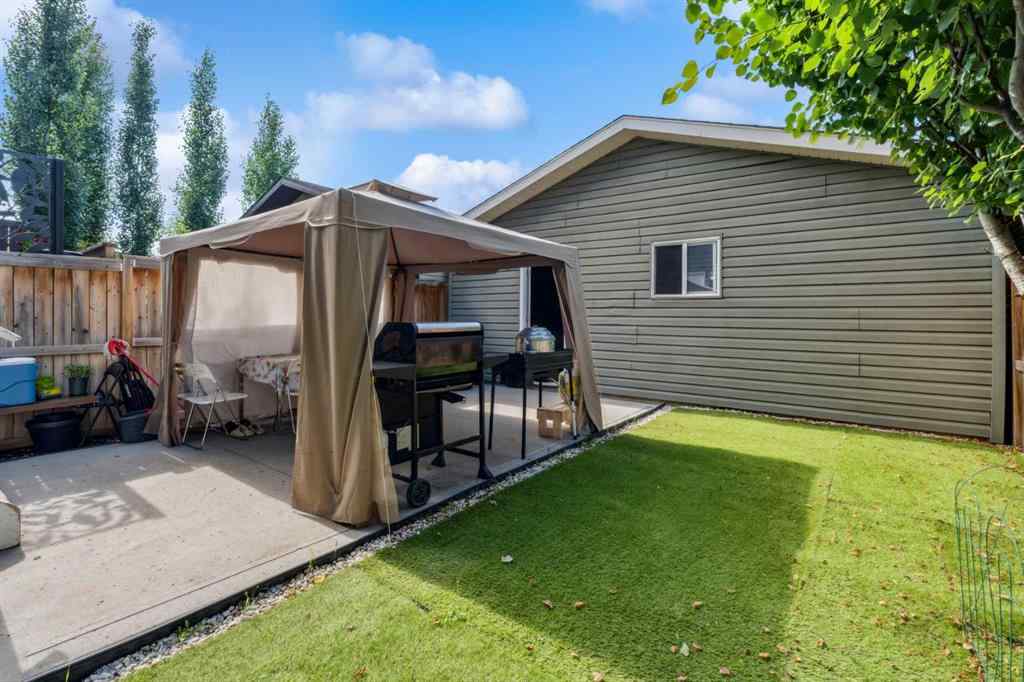 MLS® A2239289 - 22 Auburn Bay View SE in Auburn Bay Calgary, Residential