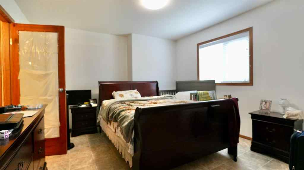 MLS® A2239292 - 10302 83 Street  in Saddleback Ridge Peace River, Residential
