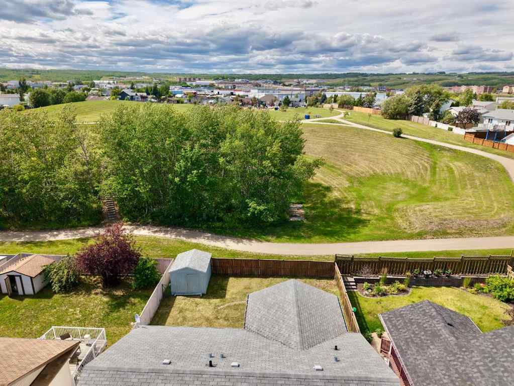 MLS® A2239292 - 10302 83 Street  in Saddleback Ridge Peace River, Residential