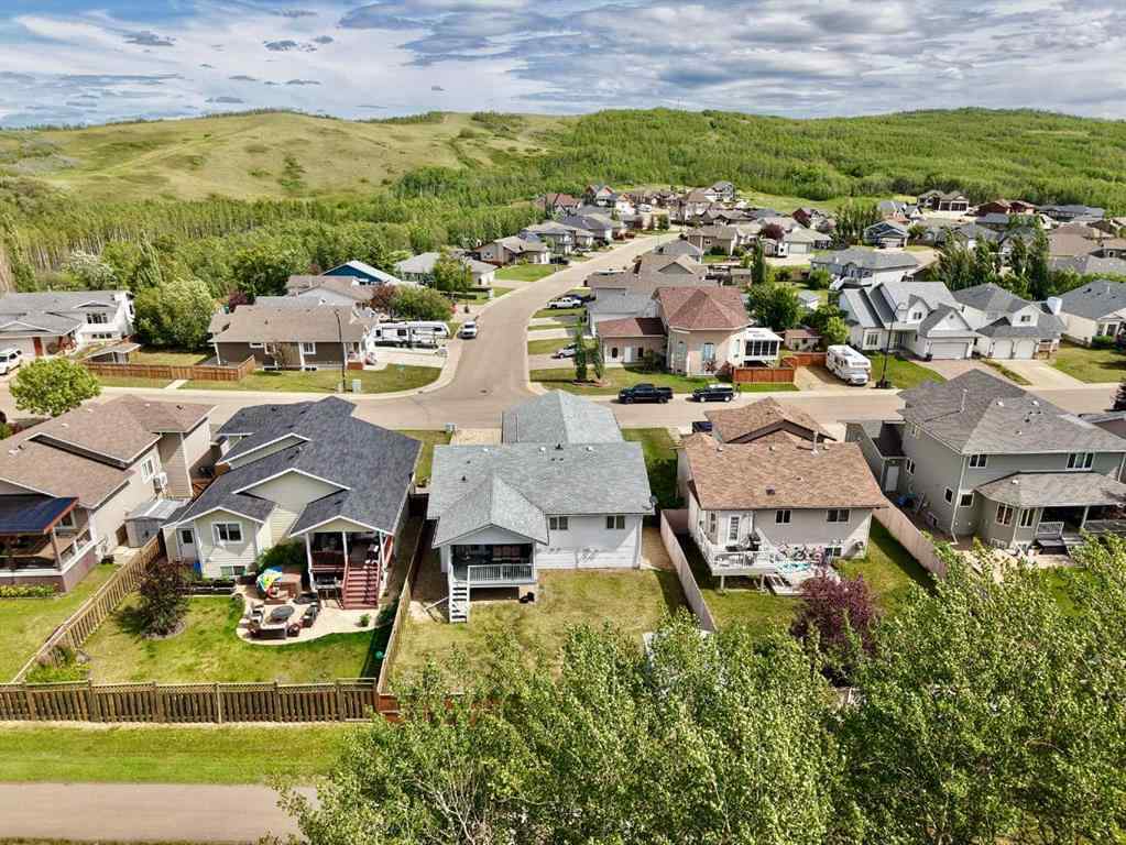 MLS® A2239292 - 10302 83 Street  in Saddleback Ridge Peace River, Residential