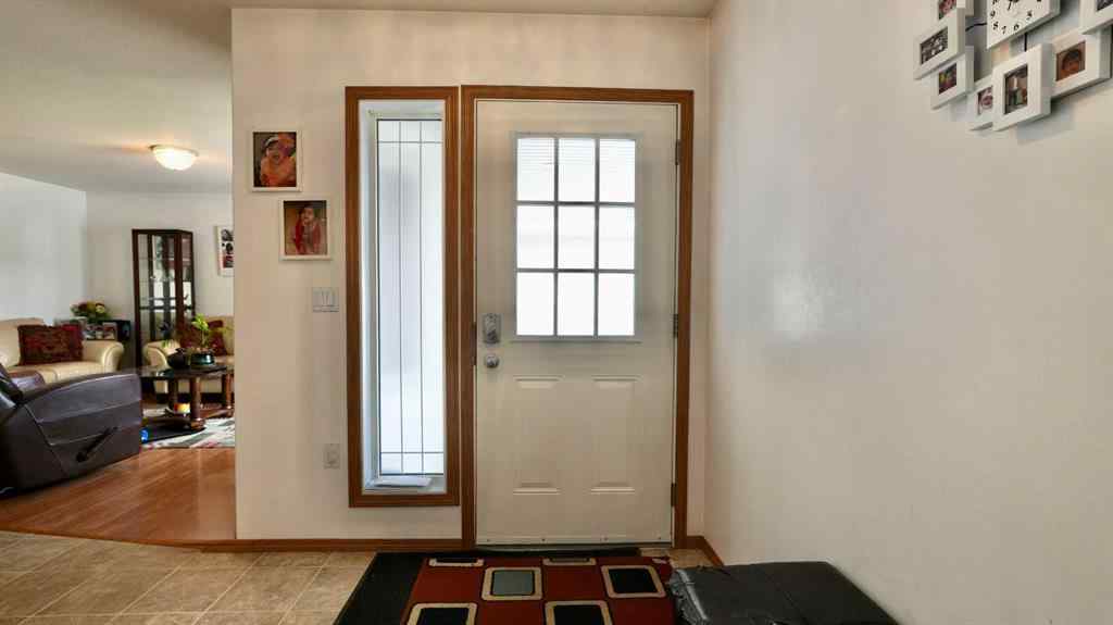 MLS® A2239292 - 10302 83 Street  in Saddleback Ridge Peace River, Residential