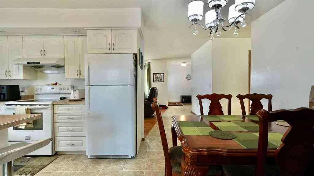 MLS® A2239292 - 10302 83 Street  in Saddleback Ridge Peace River, Residential
