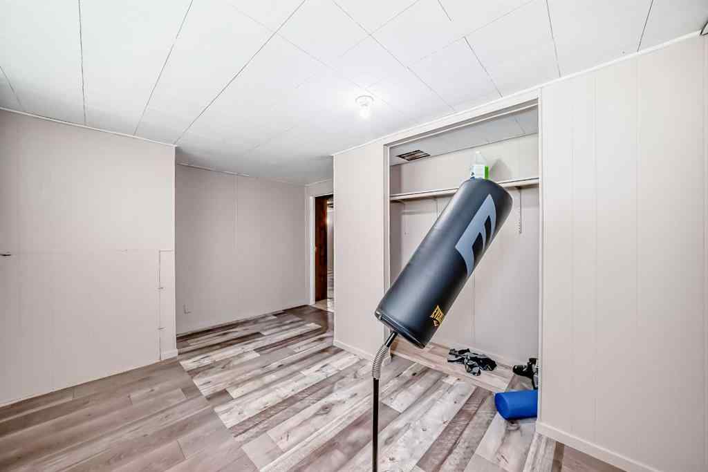 MLS® A2239293 - 627 Fortalice Crescent SE in Forest Heights Calgary, Residential