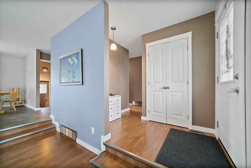 MLS® A2239299 - 5617 47 Avenue W in Forestburg Forestburg, Residential