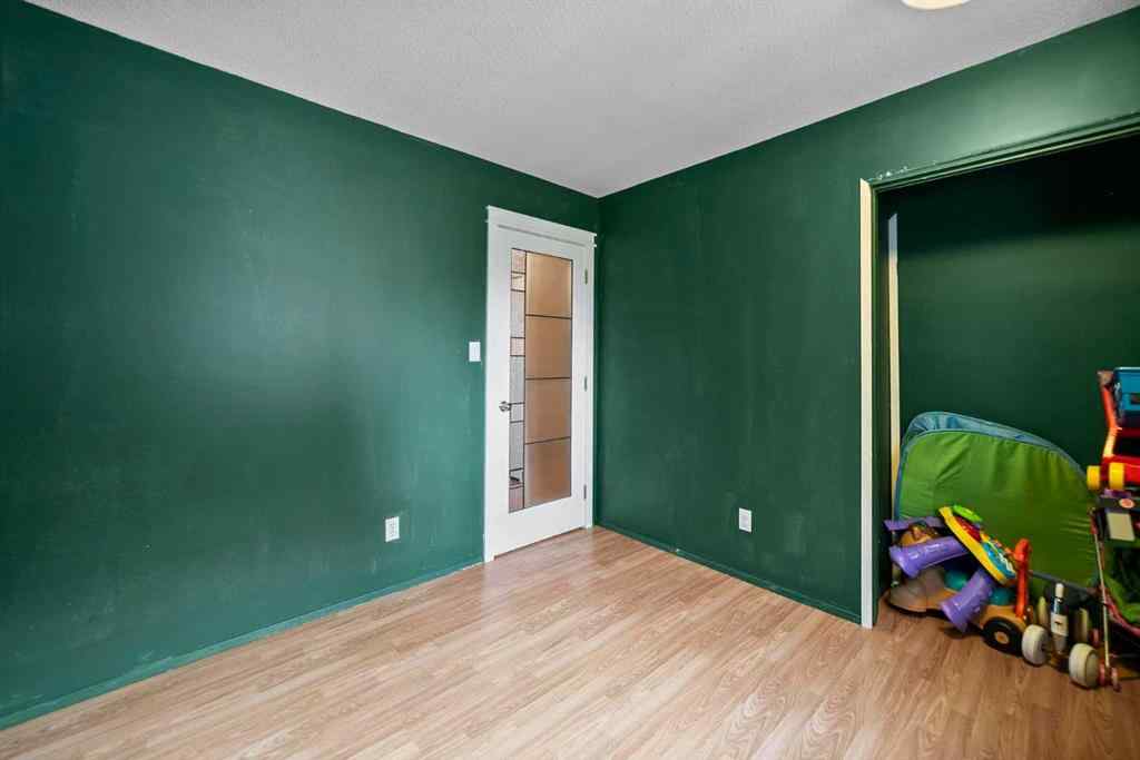 MLS® A2239299 - 5617 47 Avenue W in Forestburg Forestburg, Residential