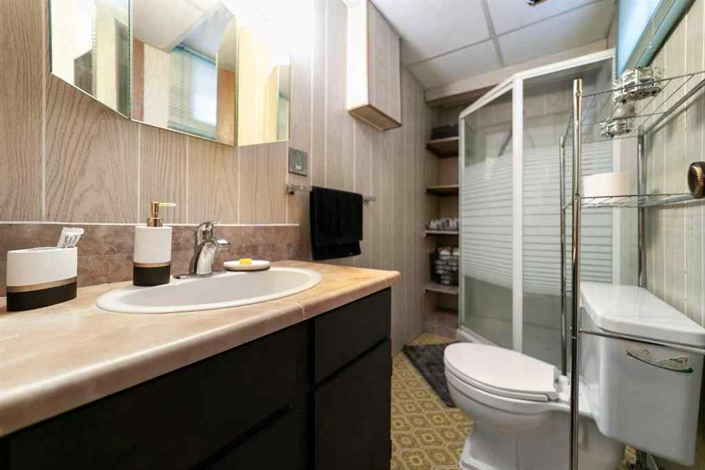 MLS® A2239299 - 5617 47 Avenue W in Forestburg Forestburg, Residential