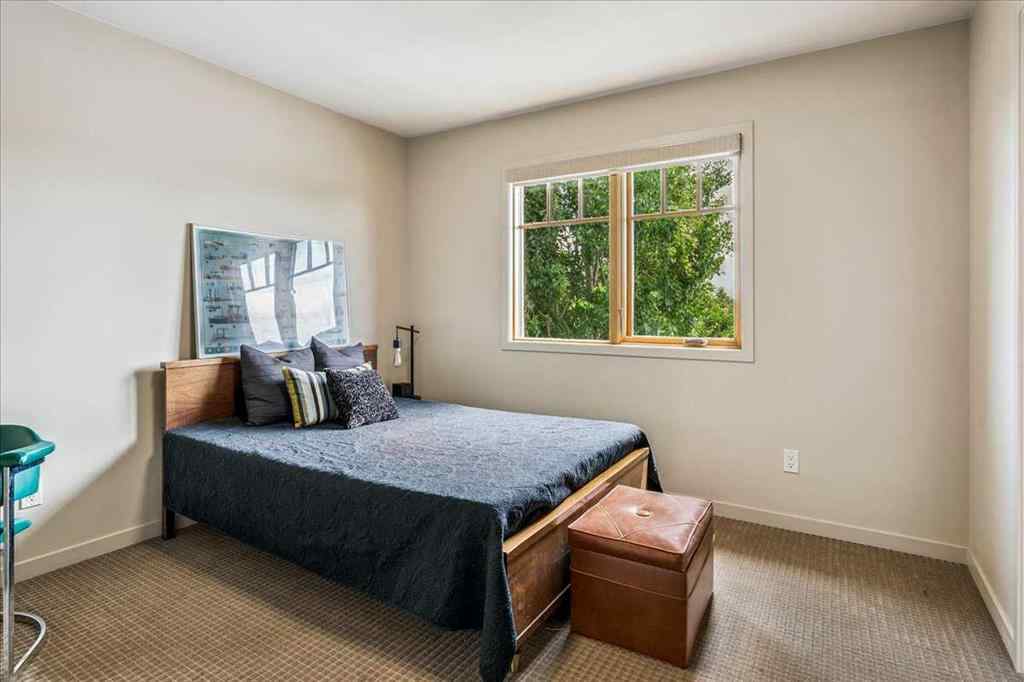 MLS® A2239311 - 374 Discovery Ridge Way SW in Discovery Ridge Calgary, Residential