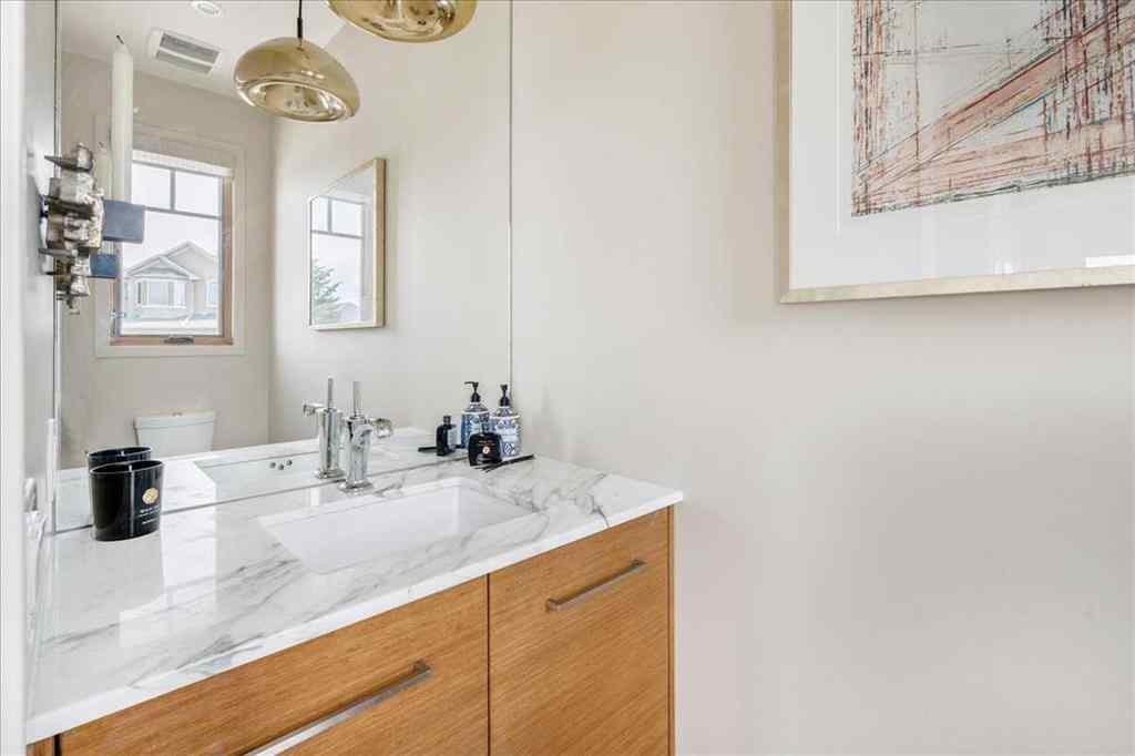 MLS® A2239311 - 374 Discovery Ridge Way SW in Discovery Ridge Calgary, Residential