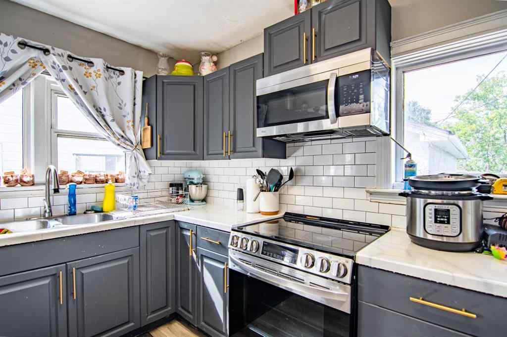 MLS® A2239317 - 4910 53 Avenue   in NONE Rimbey, Residential