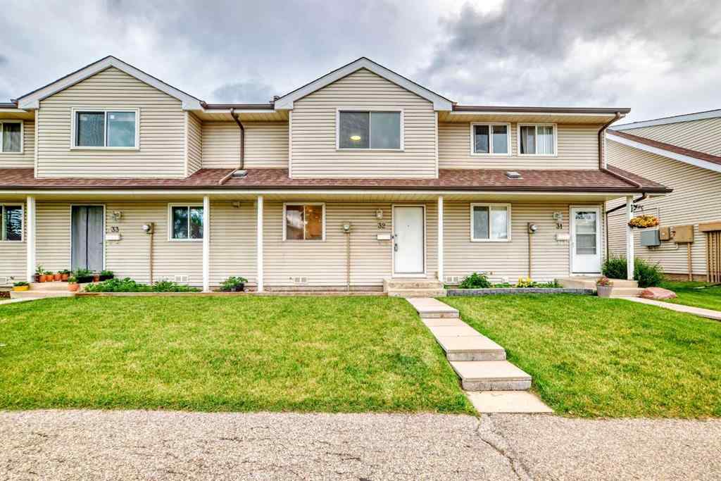 MLS® A2239322 - Unit #32 1515 Falconridge Drive NE in Falconridge Calgary, Residential