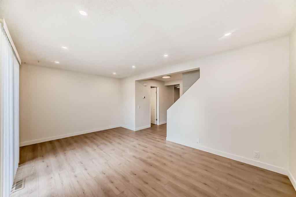 MLS® A2239322 - Unit #32 1515 Falconridge Drive NE in Falconridge Calgary, Residential