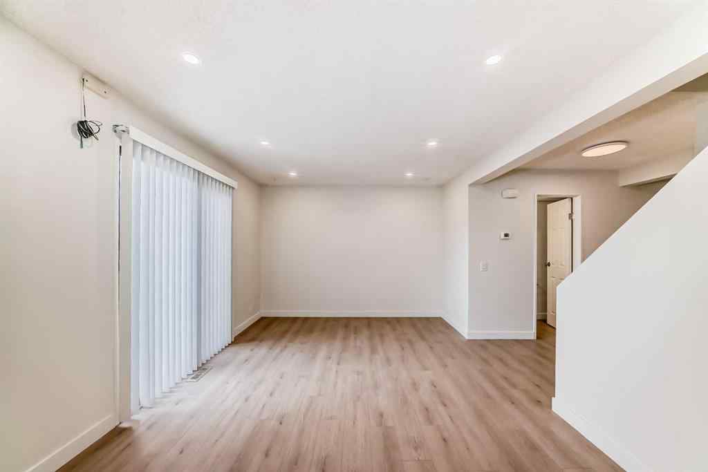 MLS® A2239322 - Unit #32 1515 Falconridge Drive NE in Falconridge Calgary, Residential