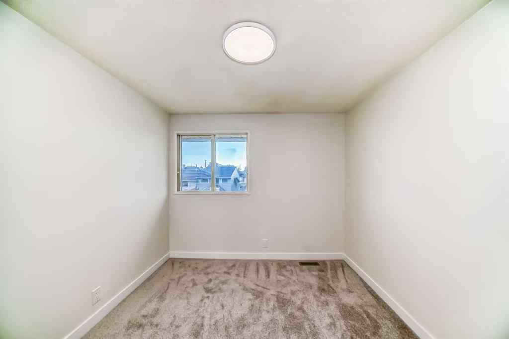 MLS® A2239322 - Unit #32 1515 Falconridge Drive NE in Falconridge Calgary, Residential