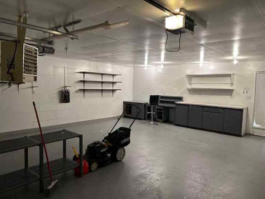 MLS® A2239326 - 202 2 Avenue E in Hanna Hanna, Residential