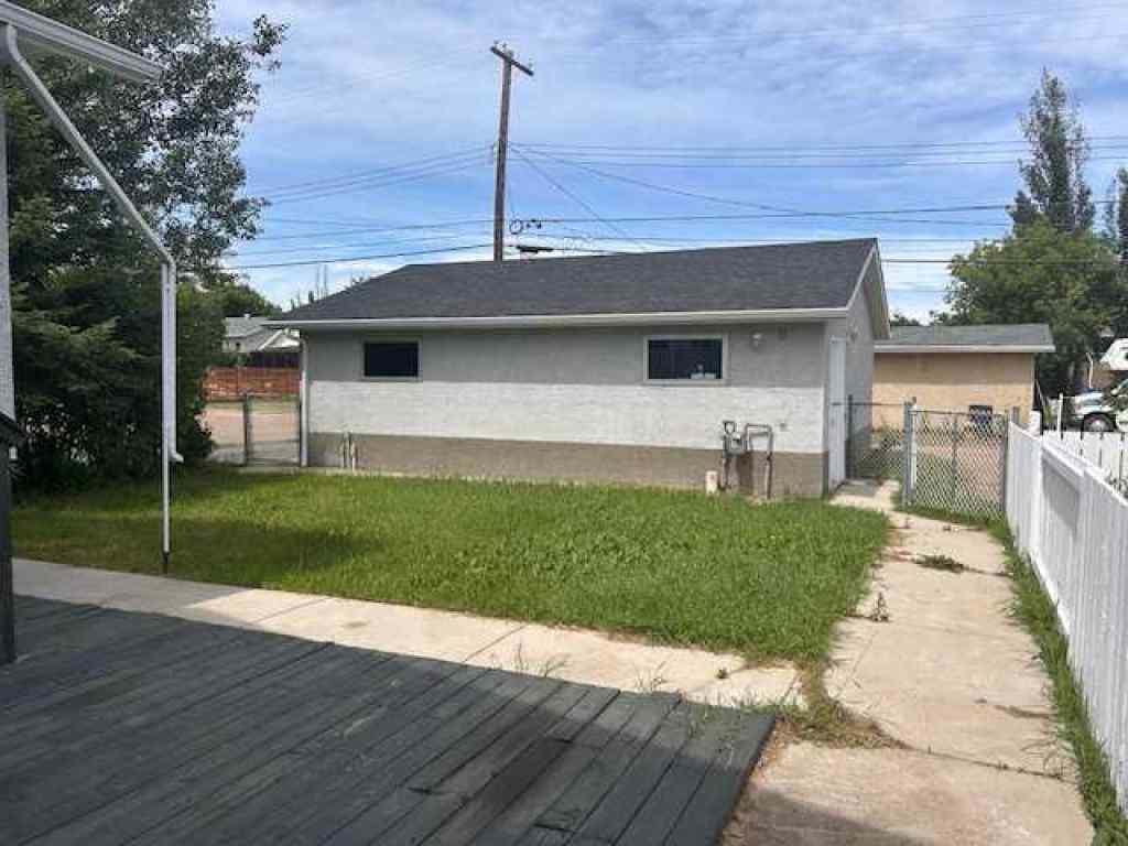 MLS® A2239326 - 202 2 Avenue E in Hanna Hanna, Residential