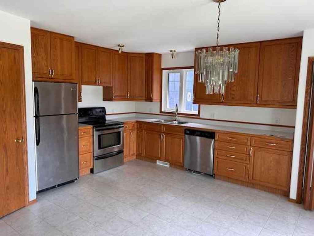 MLS® A2239326 - 202 2 Avenue E in Hanna Hanna, Residential